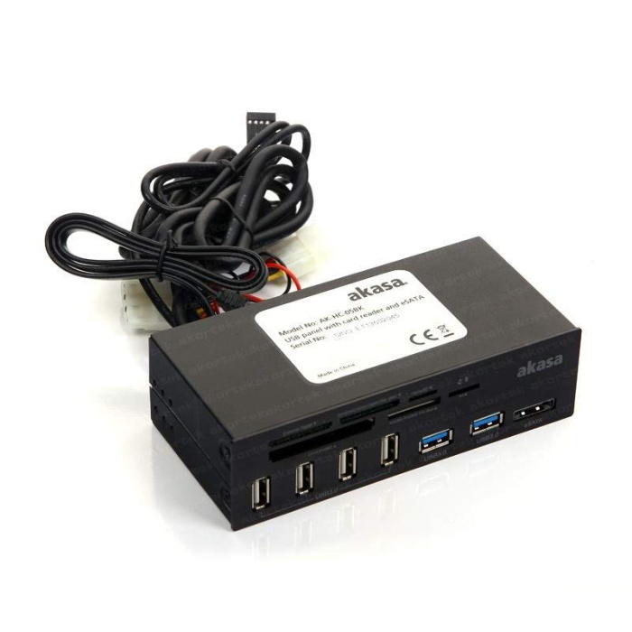 Akasa InterConnect Pro 6xUSB eSATA Portlu, 5.25Kart Okuyucu