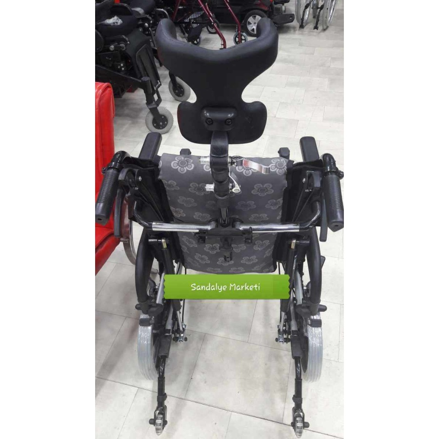 Comfort Recliner Özellikli Tekerlekli Sandalye