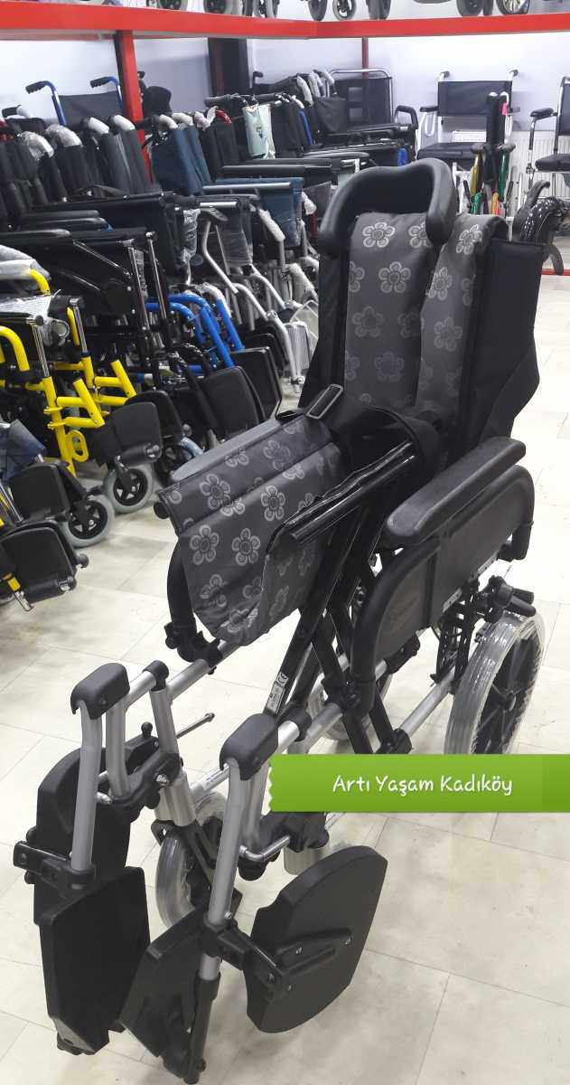 Comfort Recliner Özellikli Tekerlekli Sandalye