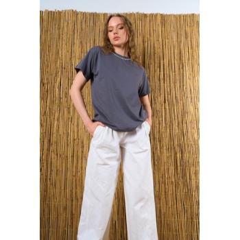 Yakası Taşlı Tshirt - Füme