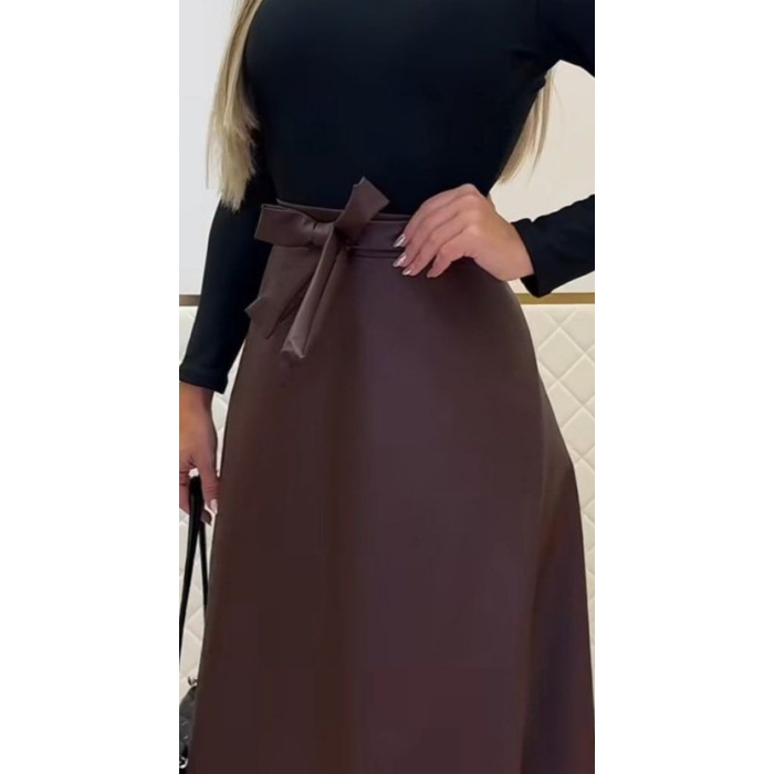 Kadın Belden Kuşaklı Uzun Deri Etek