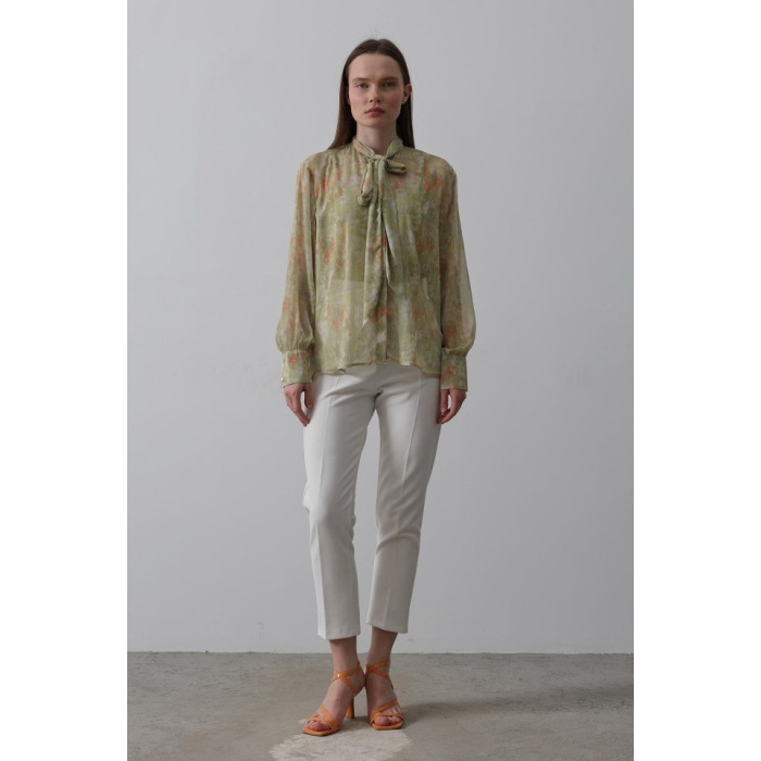 Yakası Fularlı Şifon Gömlek - Fıstık Yeşili