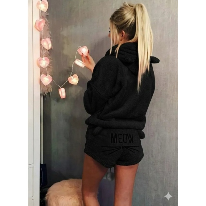 Kadın Uzun Kollu Kapşonlu Peluş Bluz Ve Kısa Short Ikili Takım