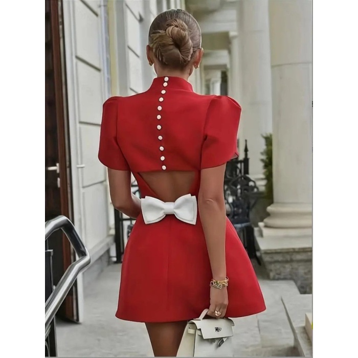 Kadın Kısa Kollu Balıkçı Yaka Arkadan Kelebek Dekolte Detaylı Kısa Atlas Elbise