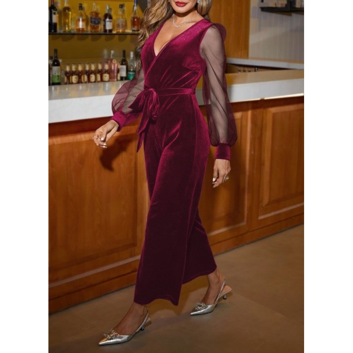 Kadın Uzun Kollu Kruvaze Yakalı Belden Kuşaklı Tül Detaylı Kadife Tulum