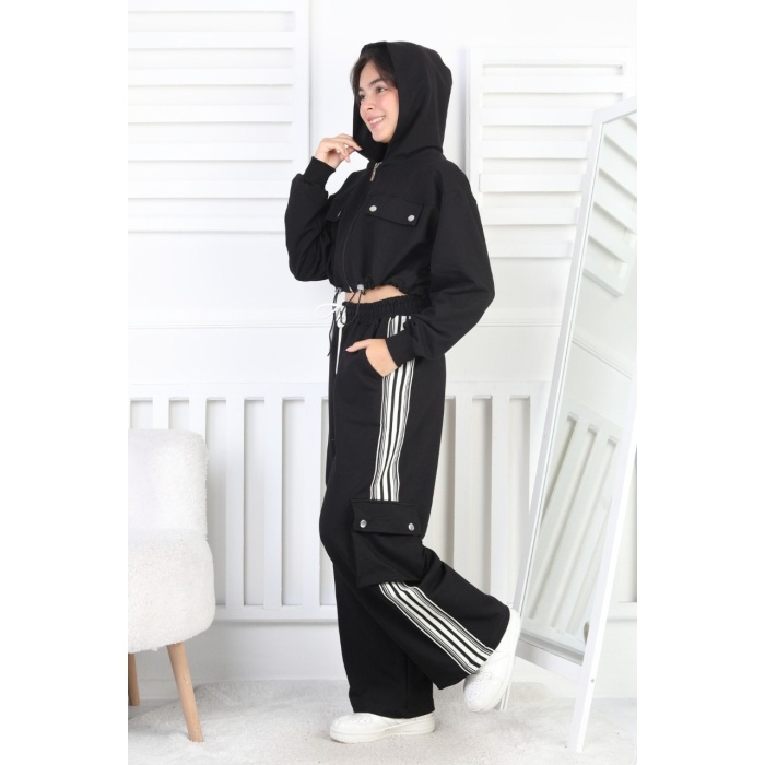 İki İplik Kargo Cepli Croplu Kız Çocuk Takım