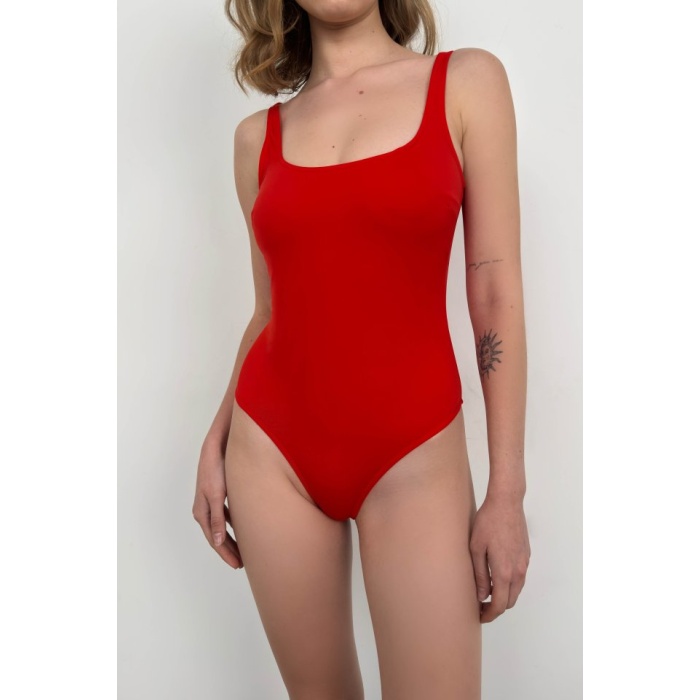 Sırt Dekolteli Yüzücü Mayo