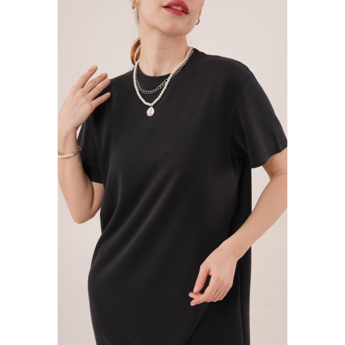 Yırtmaç Detaylı Kısa Kollu Salaş Maxi Siyah Elbise