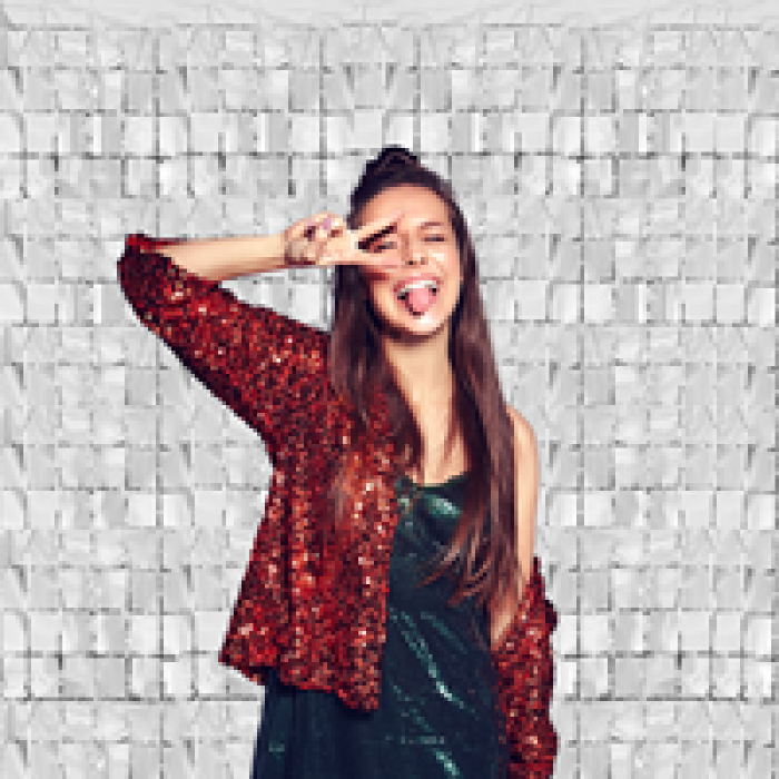 Metalize Pötikare Arka Fon 100x200cm -Gümüş-