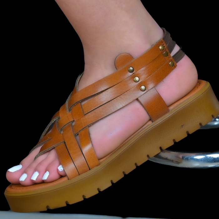 KADIN SANDALET HAKİKİ DERİ TABA