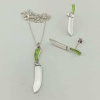 Özel Neon Yeşili Mineli Karanlıkta Parlayan Gümüş Bıçak Kolye ve Küpe Seti (BG-SET-045)