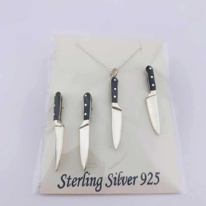 3D Bıçak Kolye, Çift Küpe ve Rozet içeren Şeflere Özel Gümüş Set (BG-SET-047)