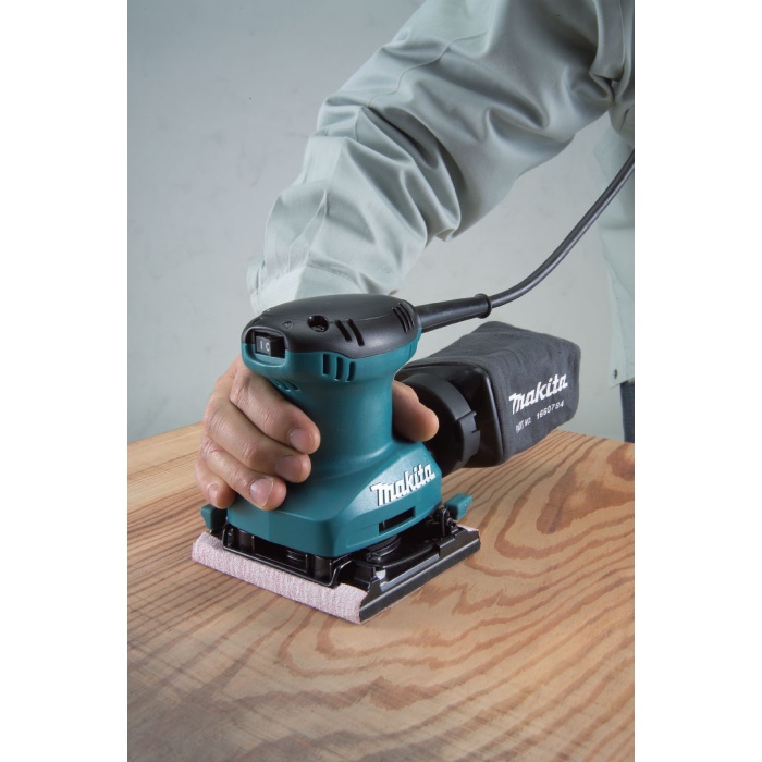 MAKITA BO4557 AVUC ICI TITRESIM ALETI