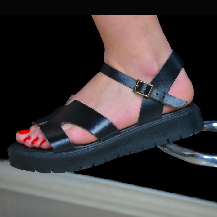 KADIN SANDALET HAKİKİ DERİ SİYAH