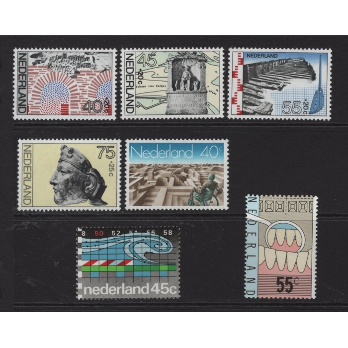 FARKLI TEMALAR-1977 HOLLANDA-DAMGASIZ MNH TAM SET