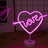 Kalpli Love Yazılı Dekoratif Neon Pilli Led Masa ve Gece Lambası