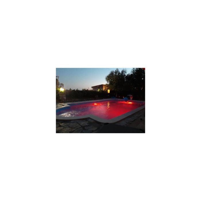 32 Watt Kırmızı Kovansız Smd Led Havuz Lambası 21 Cm Çapındaki Kovana Uyumlu