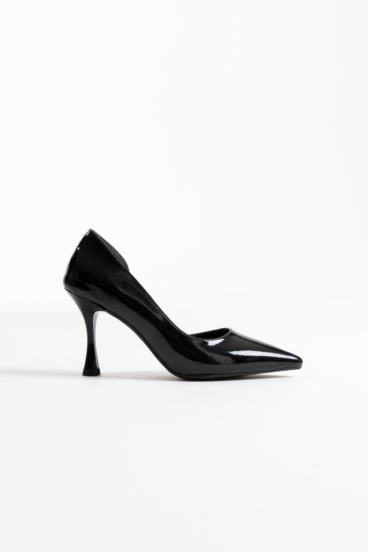 Kadın Siyah Rugan Topuklu Ayakkabı TR08MS45L