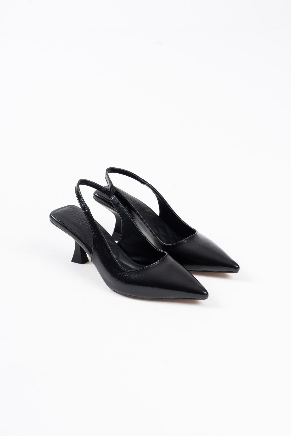 Kadın Siyah Kırışık Rugan Topuklu Ayakkabı TR08MS08C