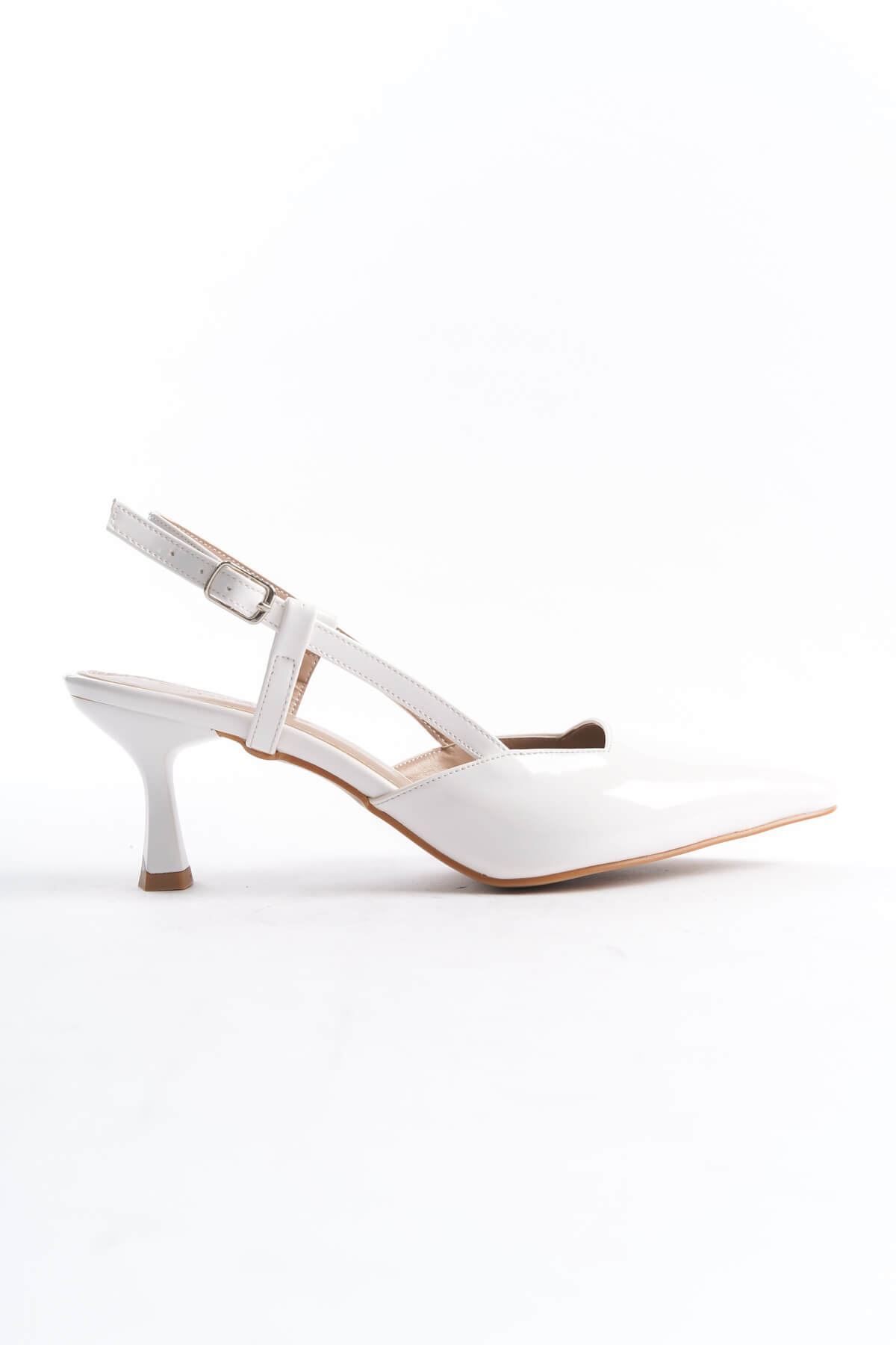 Kadın Beyaz Rugan Topuklu Ayakkabı TR08MS20B