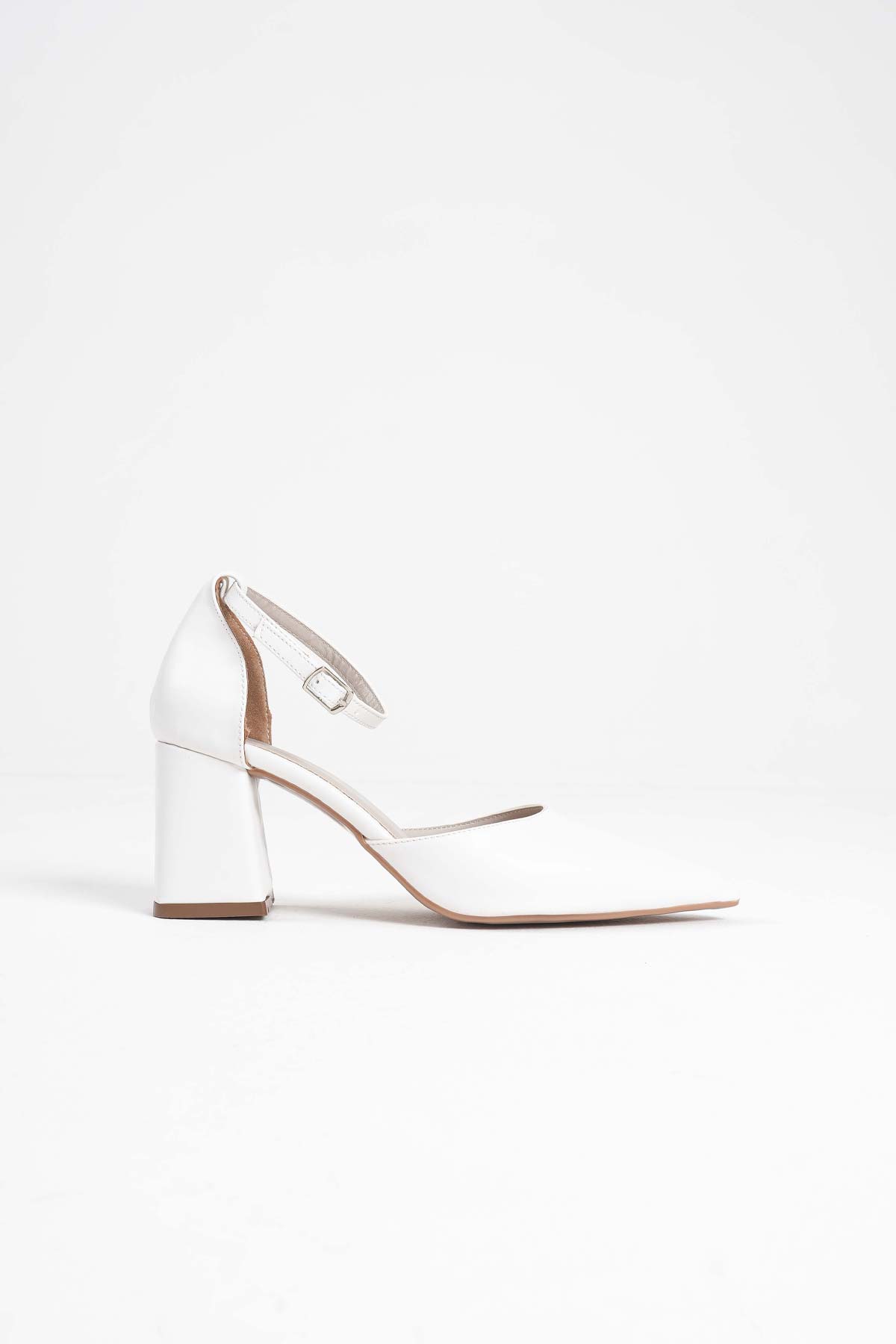 Beyaz Cilt Kadın Topuklu Ayakkabı TR08MS11E