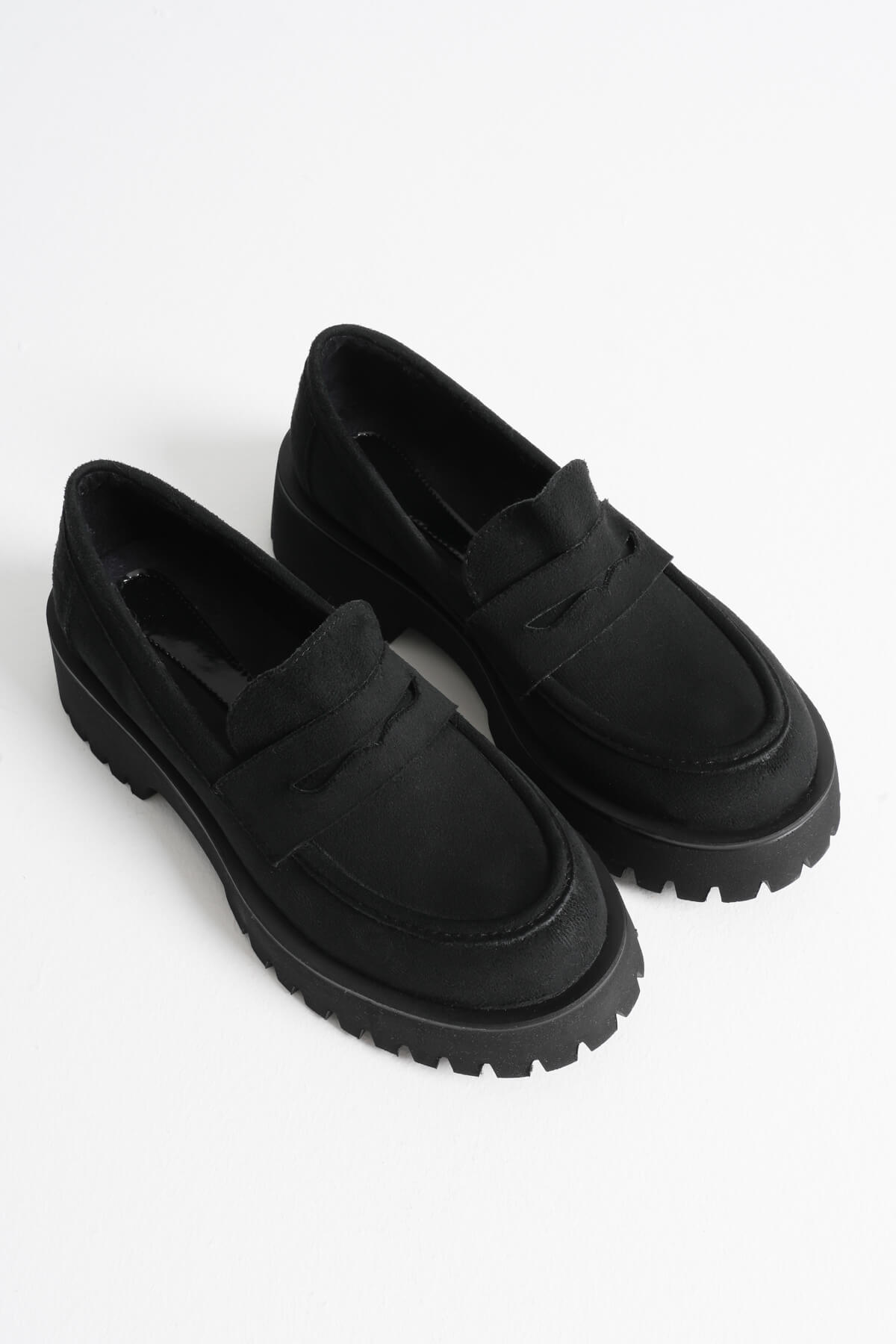 Kadın Günlük Siyah Süet Loafer Ayakkabı TR10MS02C