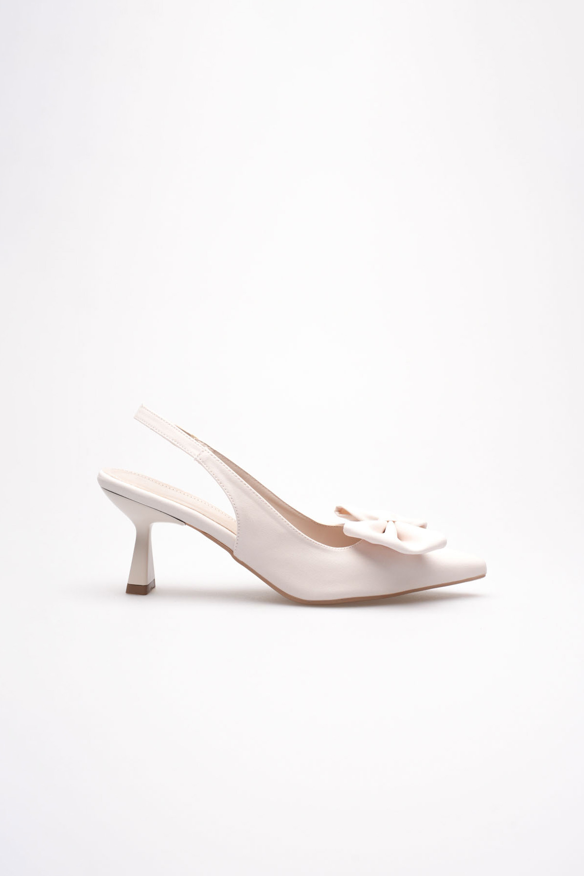 Bej Fiyonklu Kitten Topuklu Slingback Kadın Ayakkabı TR08MS24B