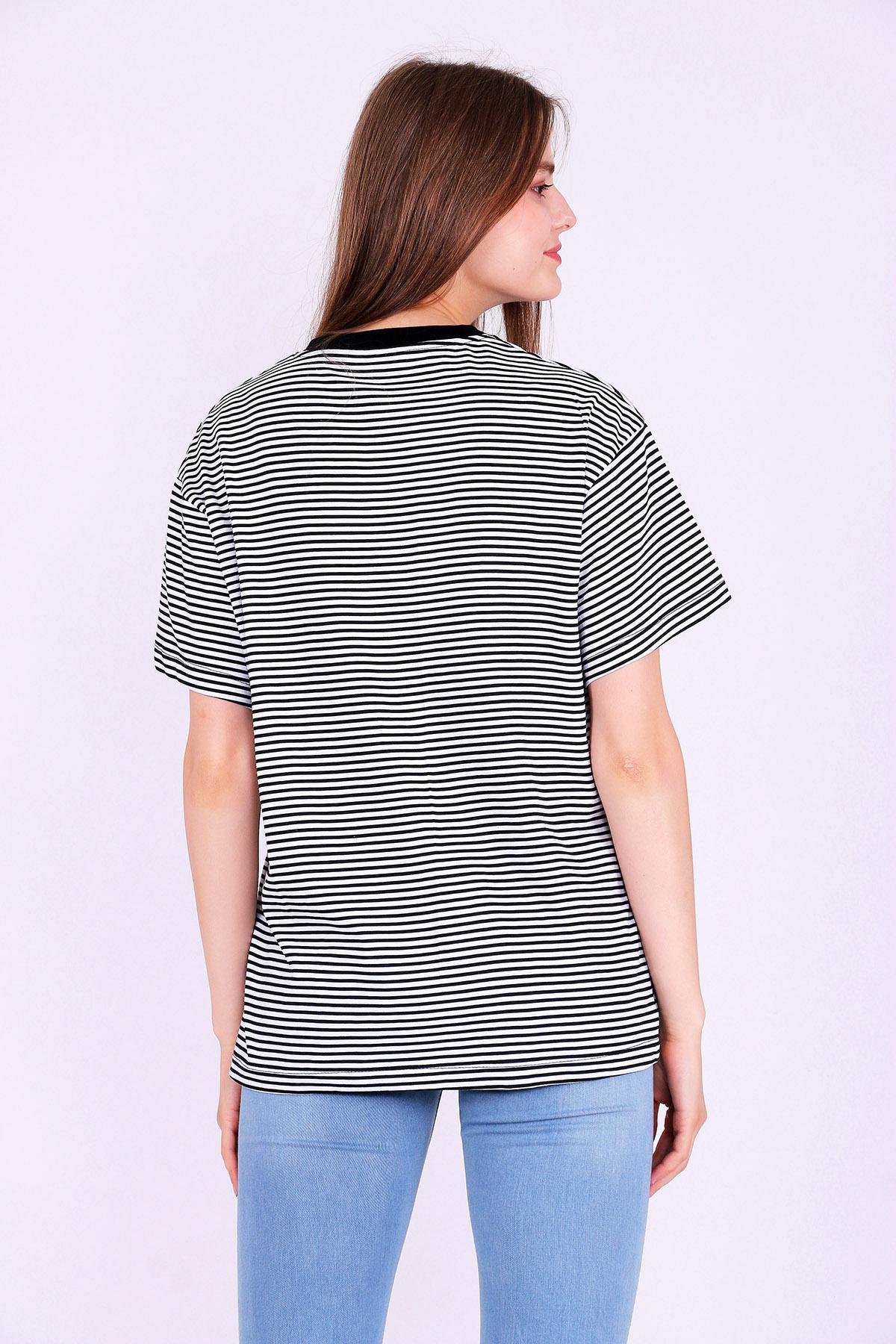 Siyah Beyaz Çizgili Kadın Oversize Çizgili Basic Tshirt