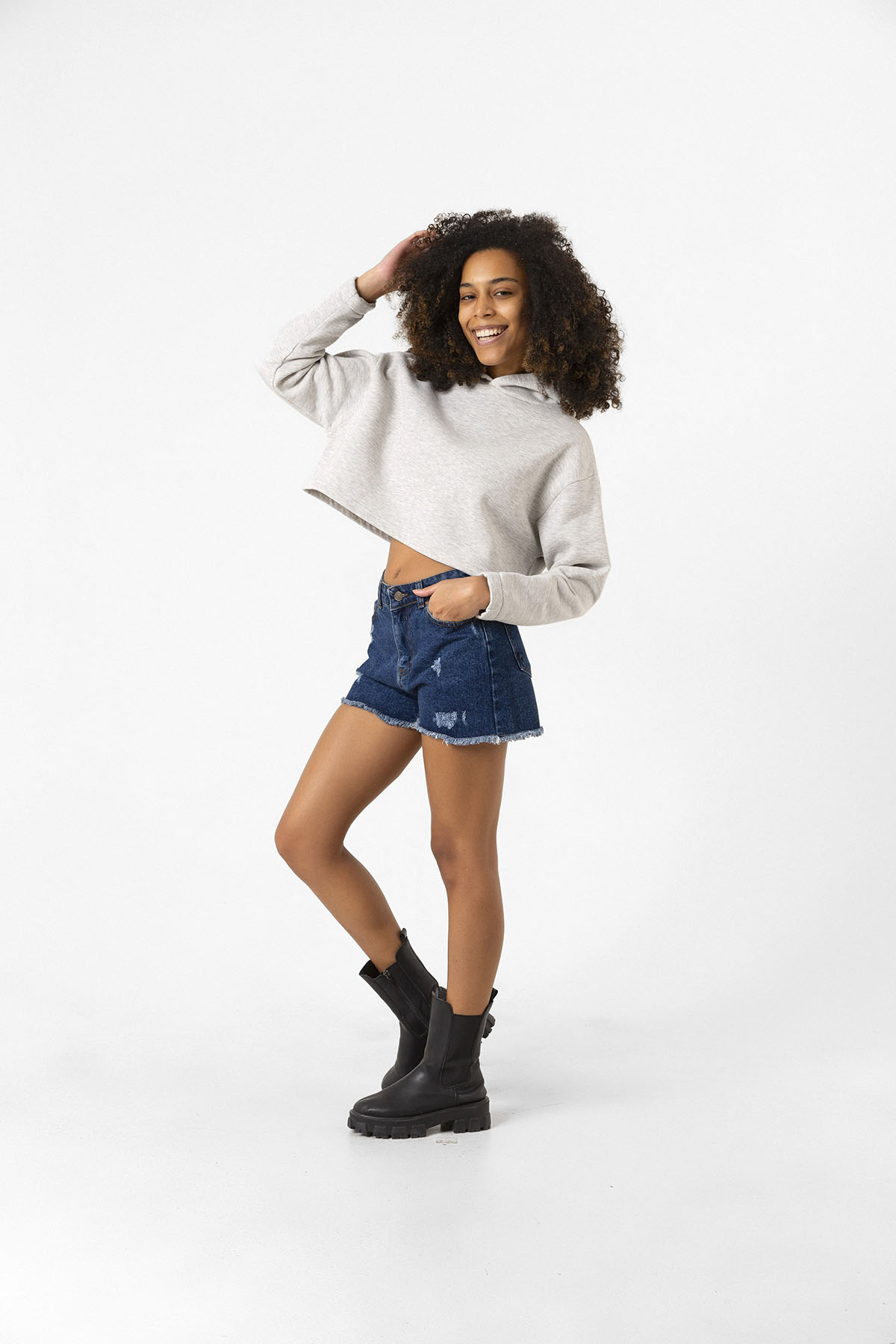 Basic Gri Kapüşonlu Crop Sweatshirt