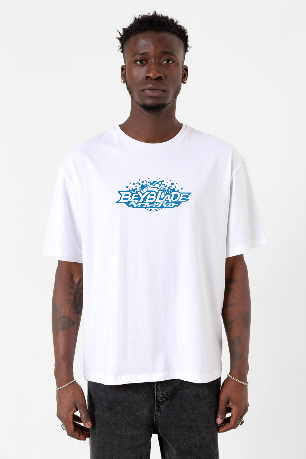 Beyblade Logo Beyaz Erkek Oversize Tshirt