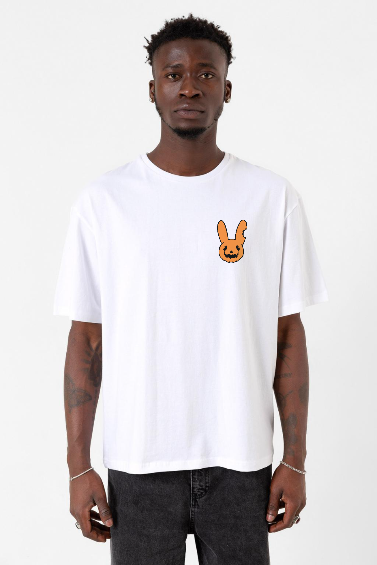 Bad Bunny Halloween Beyaz Erkek Oversize Tshirt