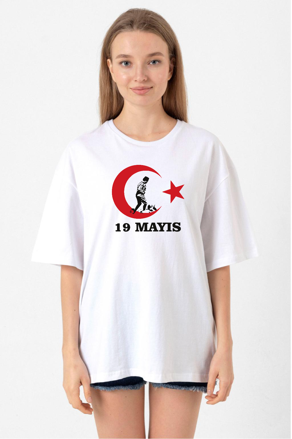 19 Mayıs Ata Beyaz Kadın Oversize Tshirt
