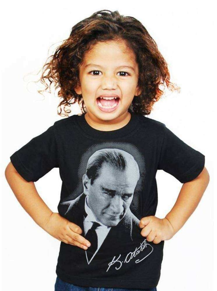 Tshirthane Atatürk Portre Baskılı Çocuk Tshirt