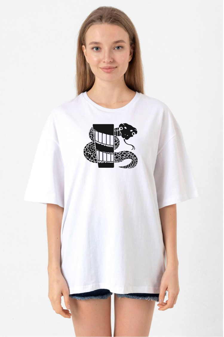 Monogatari Anime Nadeko Snake Symbol Beyaz Kadın Oversize Tshirt