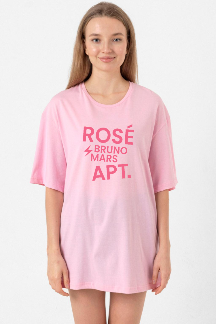 Tshirthane, BLACKPINK ROSE BRUNO MARS APT Pembe Kadın Oversize Tshirt,
