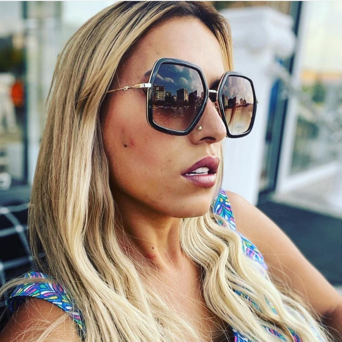 Kahverengi ince çerçeveli gold detaylı Gucci gözlük 39