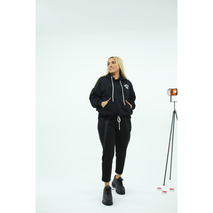 Siyah Çiçek Desenli Kapüşonlu Sweatshirt