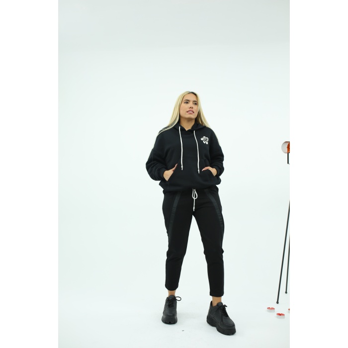 Siyah Çiçek Desenli Kapüşonlu Sweatshirt