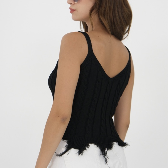 Siyah Askılı Örgü İp Püsküllü Crop