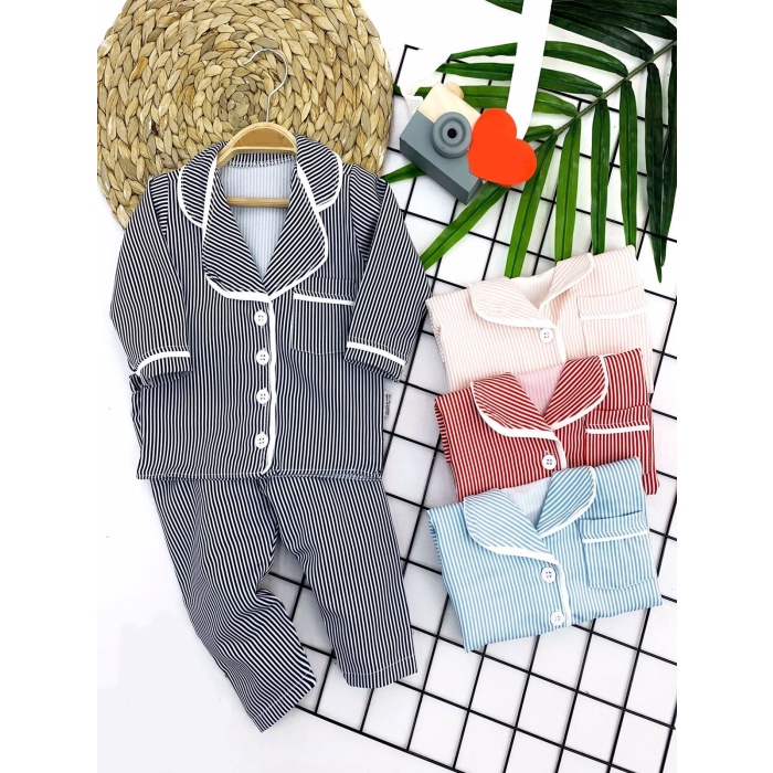 Çizgili Düğme Kapamalı Bebek Pijama Takımı