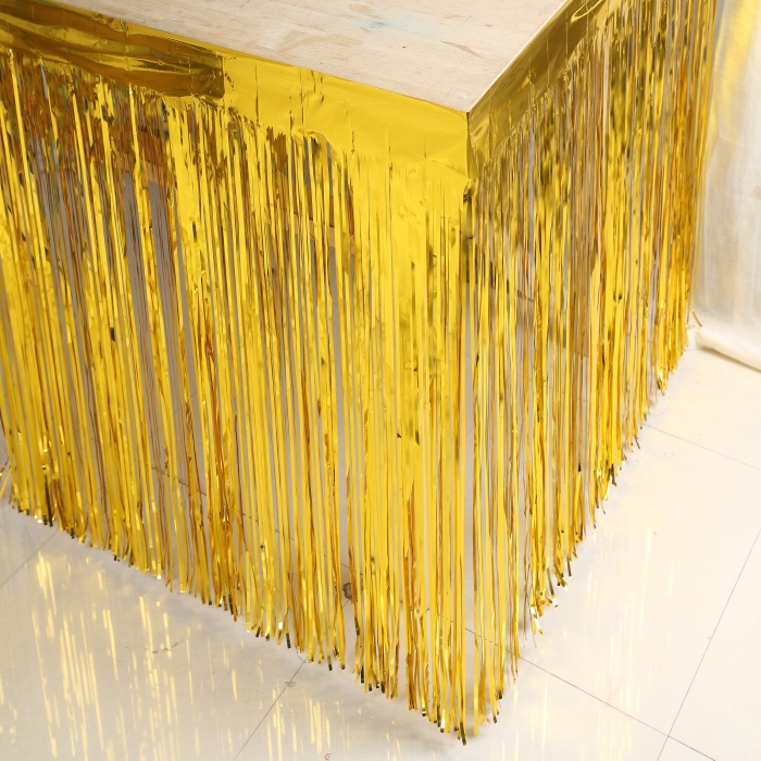Püsküllü Işıltılı ShopZum Metalize Altın Renk Masa Eteği 75 cm x 4 m