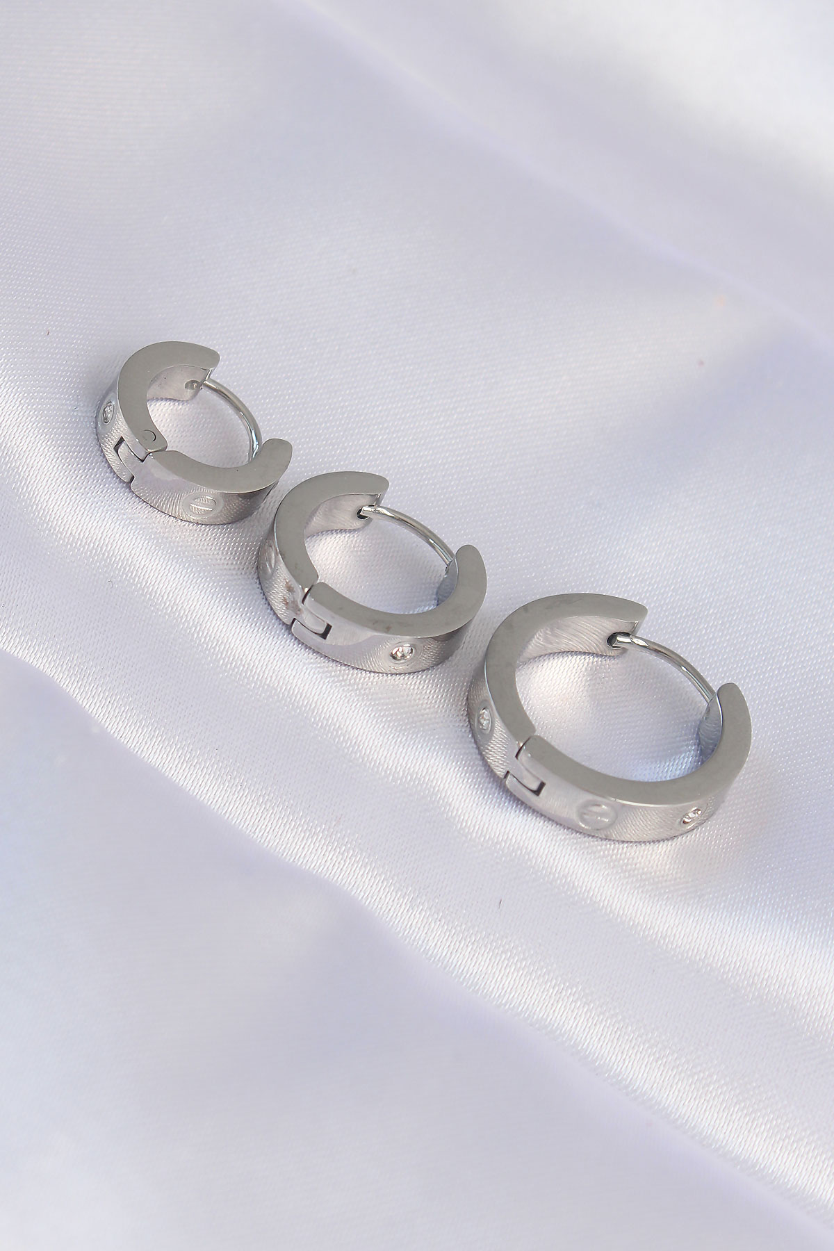 Çelik Özel Seri    Renk Zirkon Taşlı Cartier Model 3Lü Halka Küpe