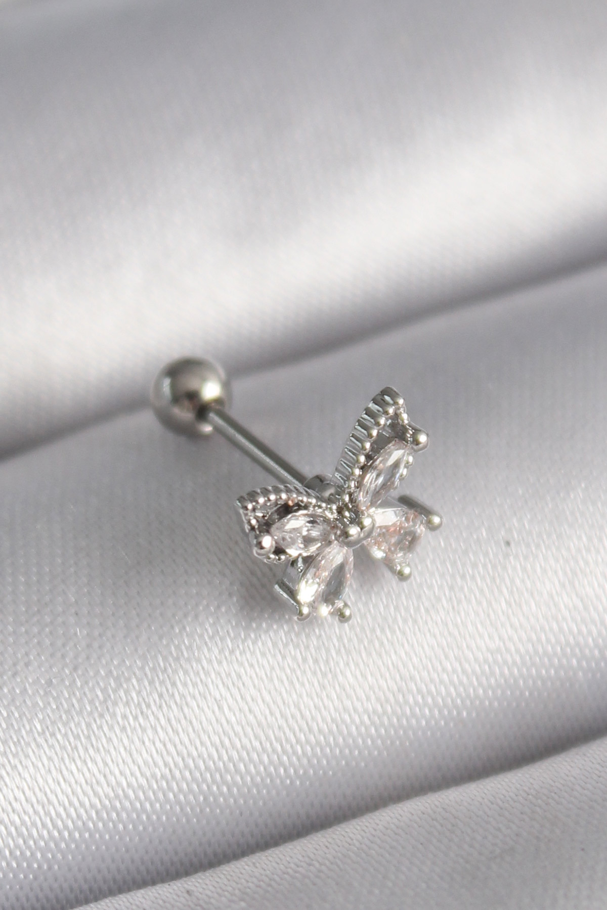 Çelik  Renk Zirkon Taşlı Kelebek Tragus Piercing