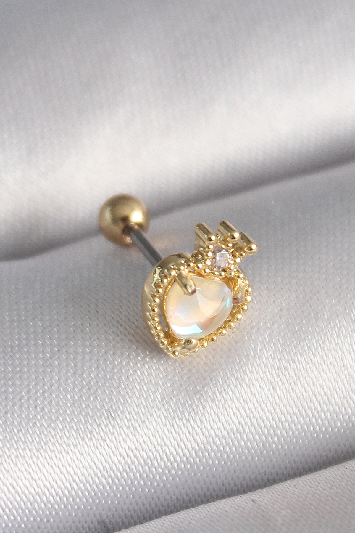 316L Çelik Gold Renk Beyaz Mineli Kalp Zirkon Taş Detaylı Tragus Piercing