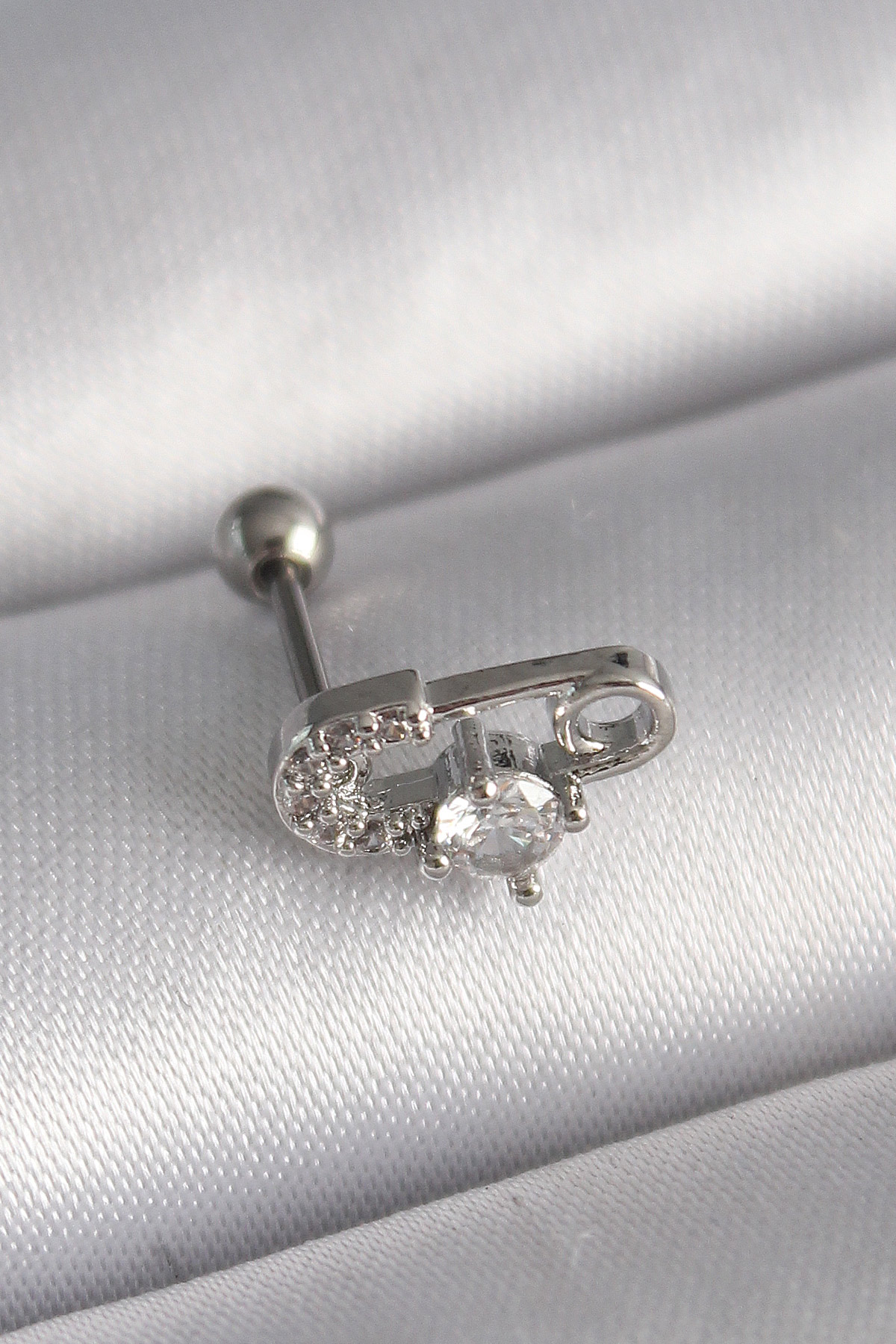 Çelik  Renk Zirkon Taşlı Toplu İğne Tragus Piercing