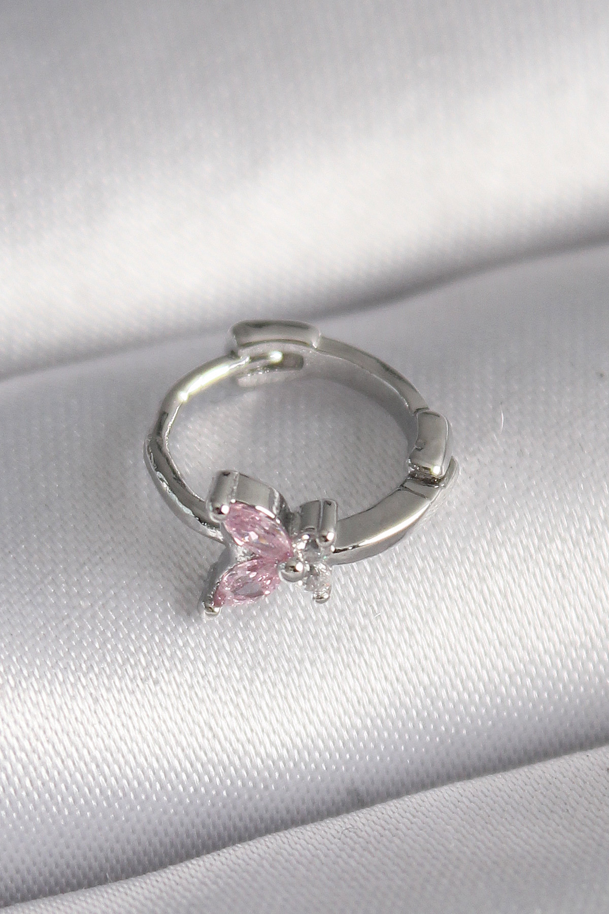 Çelik  Renk Pembe Zirkon Taşlı Kelebek Model Tragus Piercing