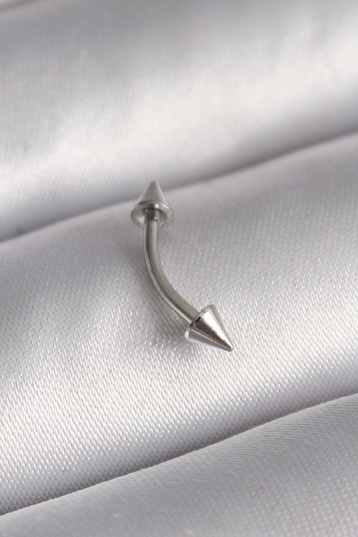 Çelik  Renk Çivi Model Piercing