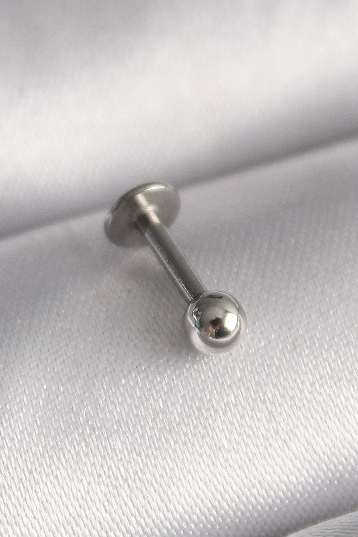 Çelik  Renk Topçuk Piercing