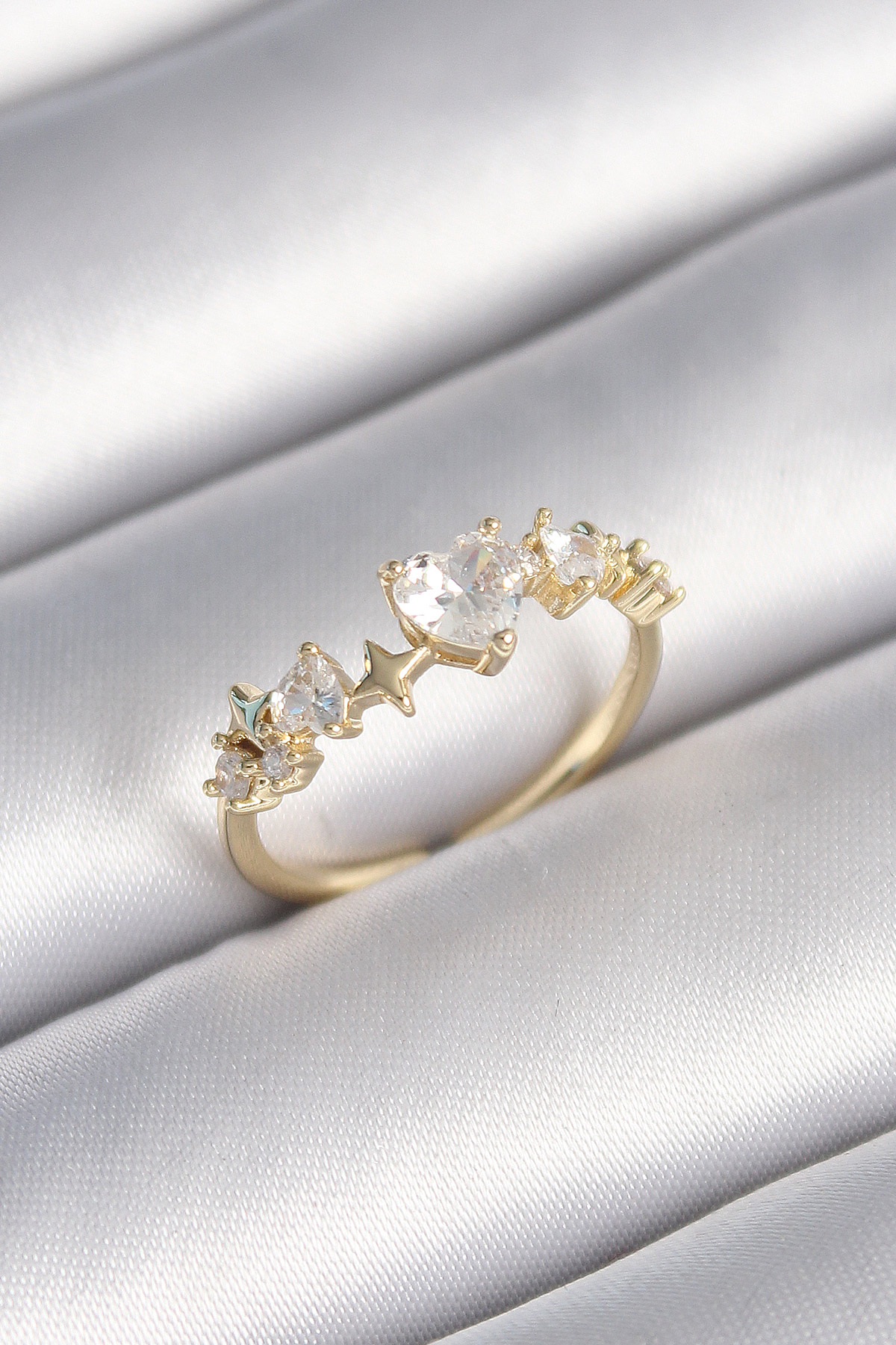 Brass Gold Color Zirconia Stone Heart Model Detail Female Ring