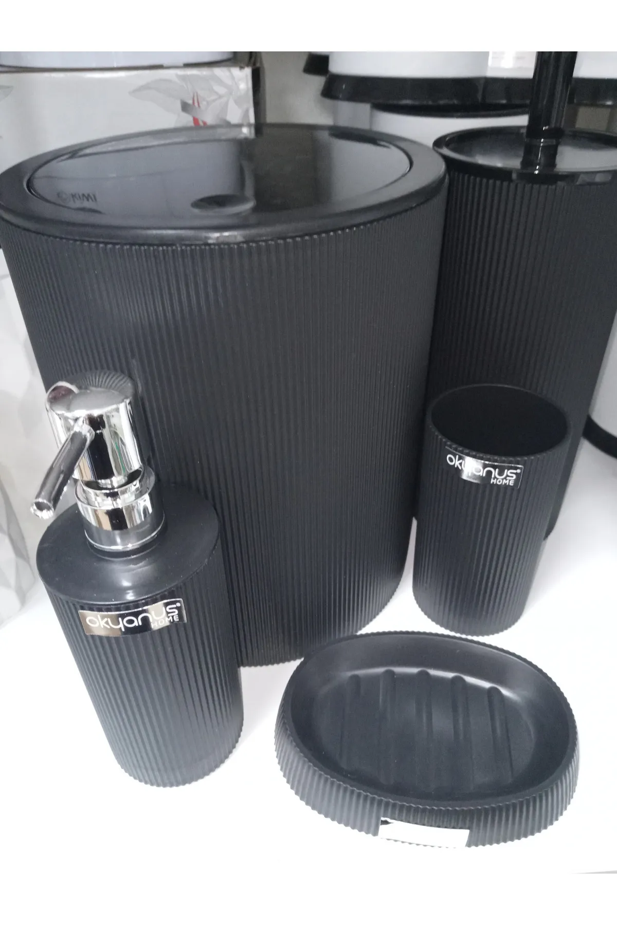 Mina Yuvarlak Çizgili 5'li Siyah Banyo Seti Erc Yapı Market-OKY-430